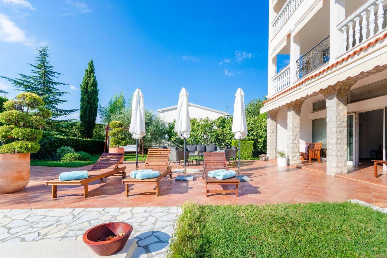 Apartments Sinisa Malinska Extérieur photo