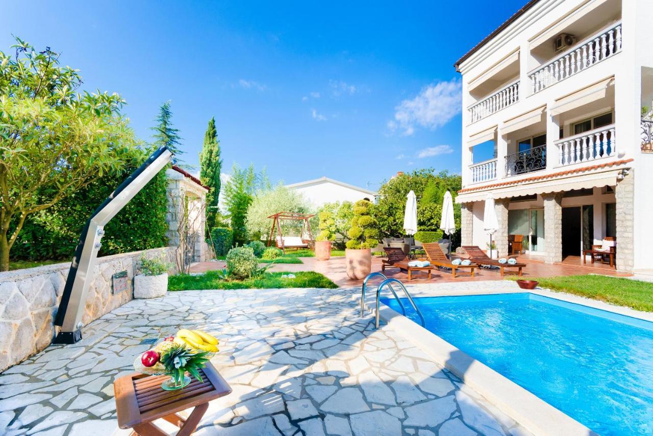 Apartments Sinisa Malinska Extérieur photo