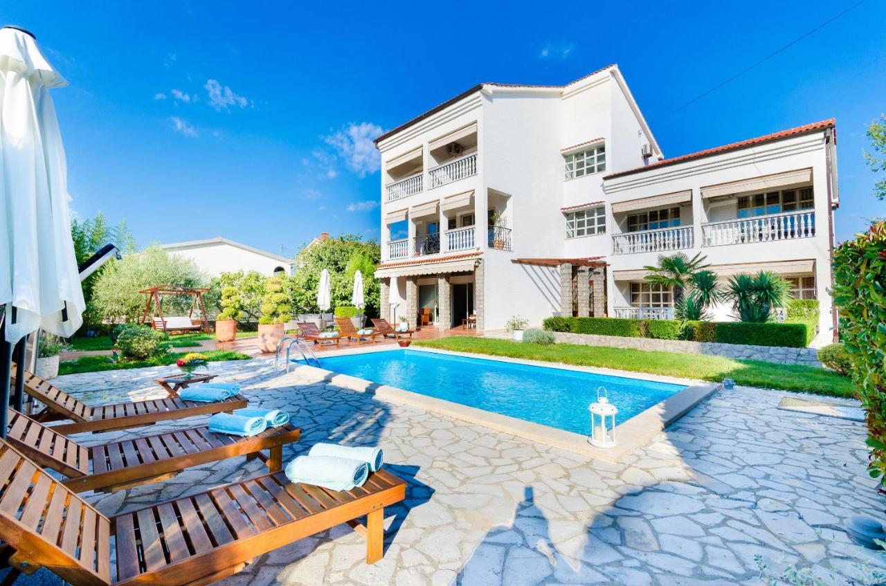 Apartments Sinisa Malinska Extérieur photo