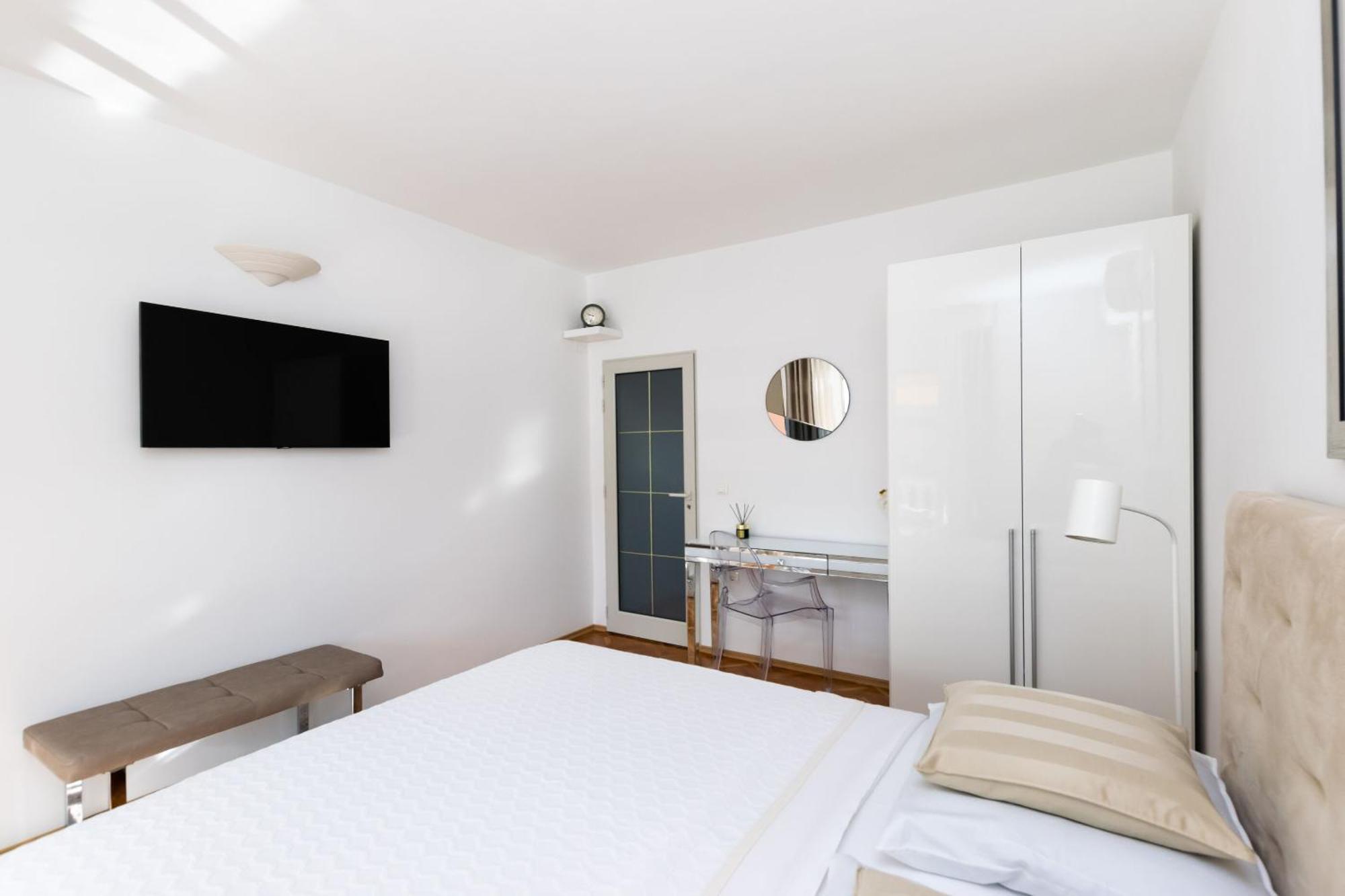 Apartments Sinisa Malinska Extérieur photo