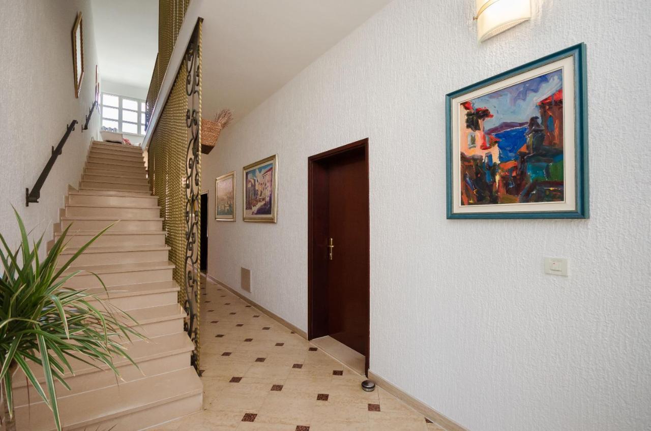 Apartments Sinisa Malinska Extérieur photo